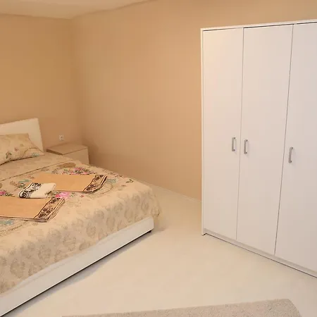 Apartment Centar 1 *