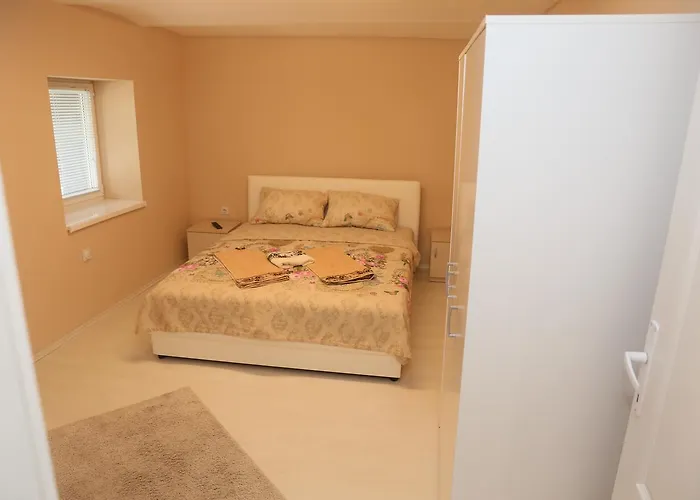 Centar 1 * سوبوتيتْسا